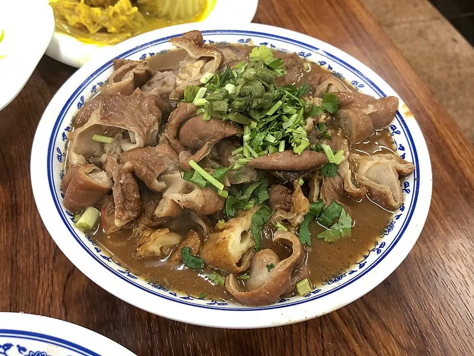 卤煮火烧, photo 2 of 3
