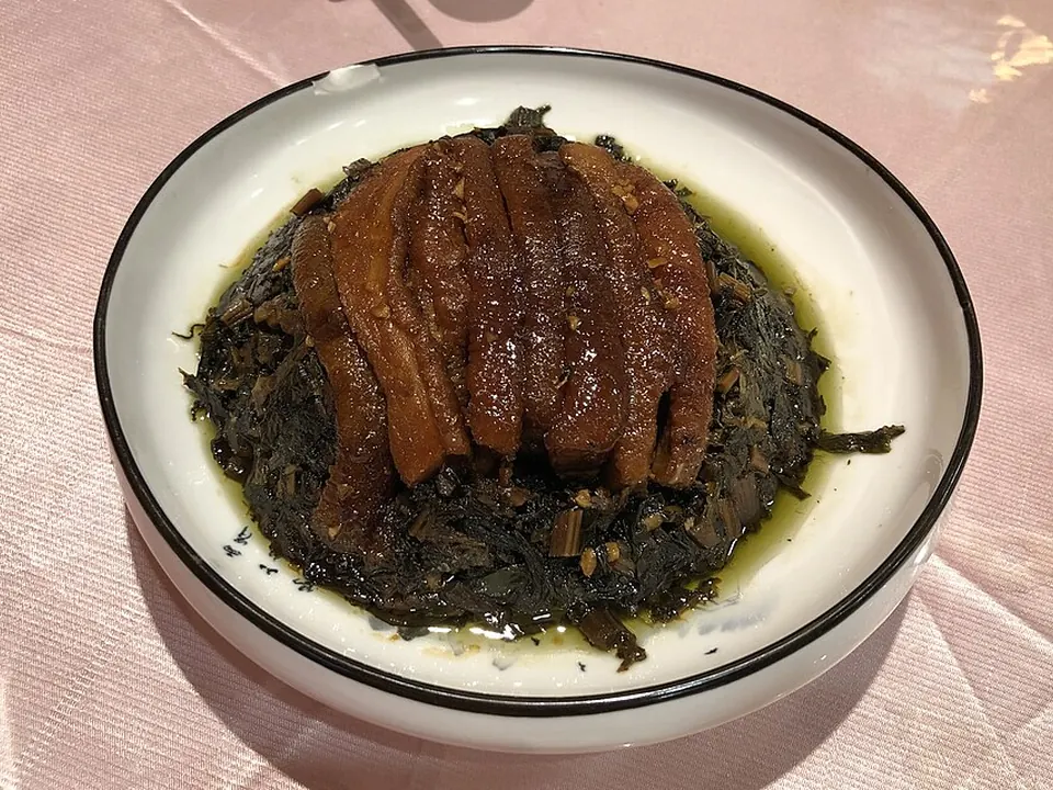 梅菜扣肉, photo 1 of 3
