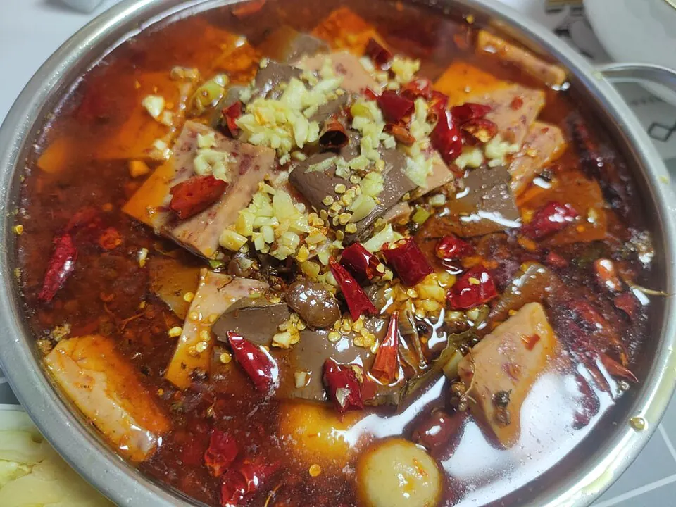 毛血旺, photo 2 of 3