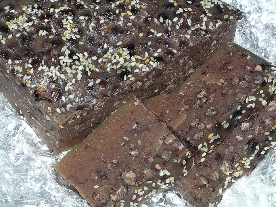 红豆糕, photo 2 of 3