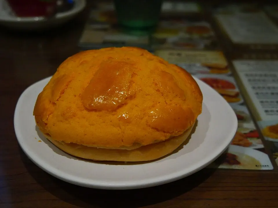 菠萝包, photo 2 of 3