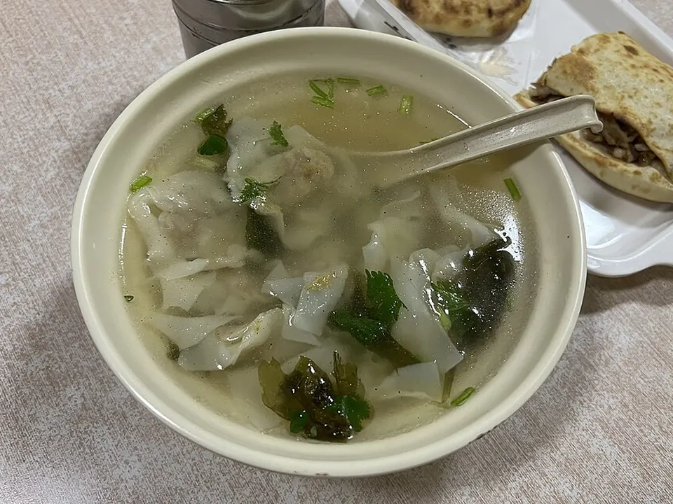 馄饨, photo 2 of 3