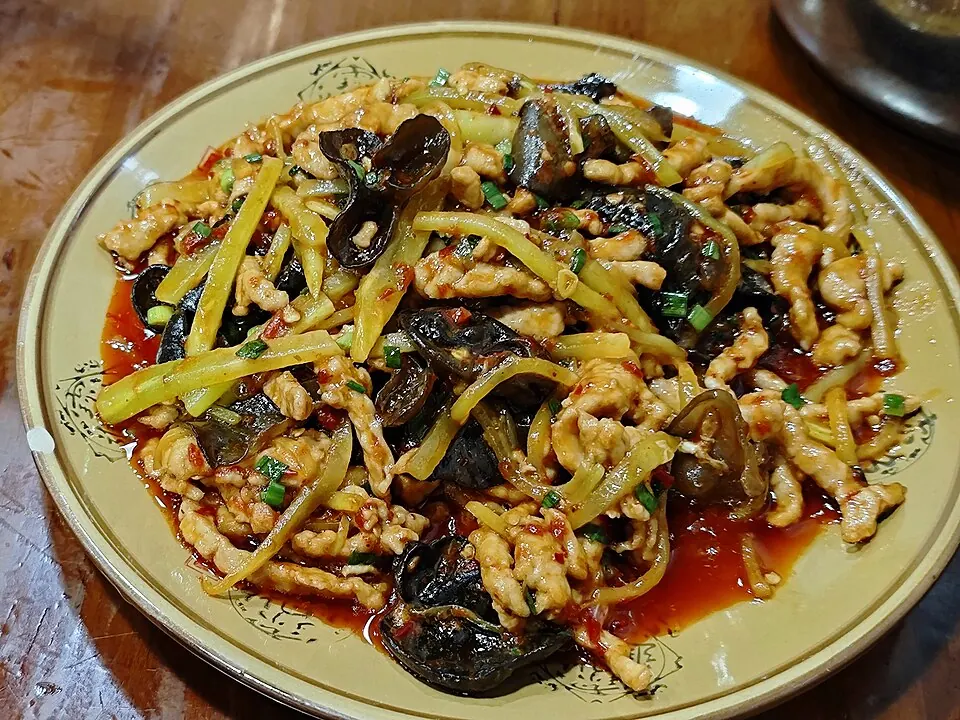 鱼香肉丝, photo 2 of 3