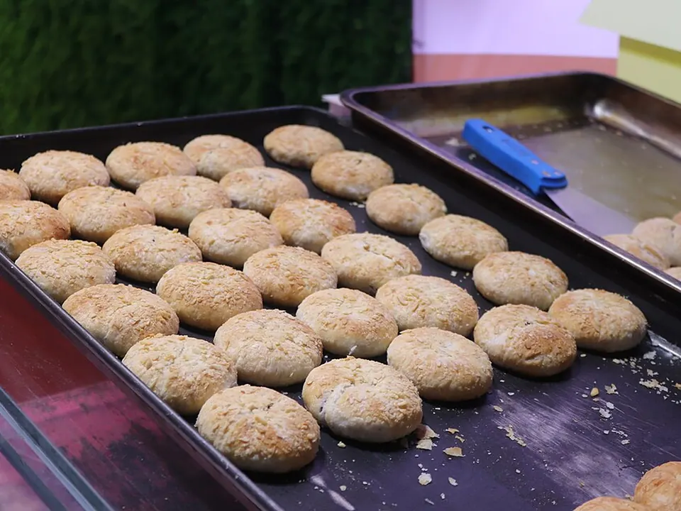 鲜花饼, photo 2 of 2