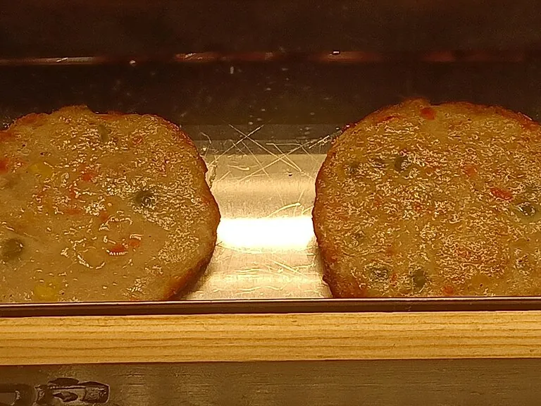 鱼饼, photo 1 of 2