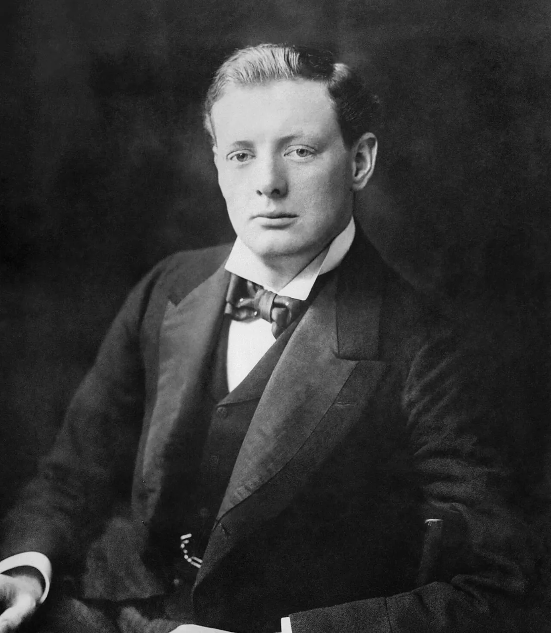 Winston Churchill, photo 2 of 3