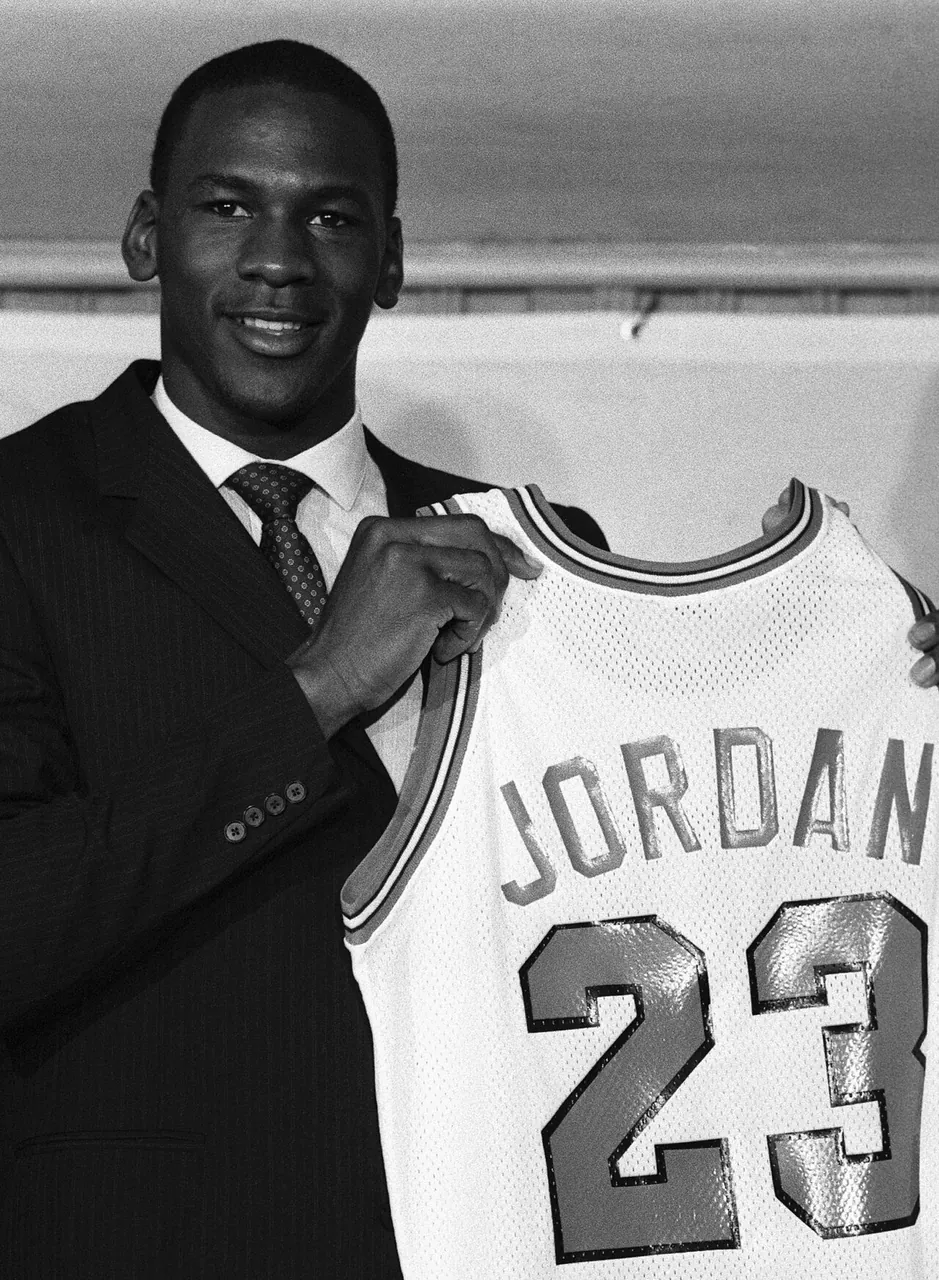 Michael Jordan, photo 2 of 2