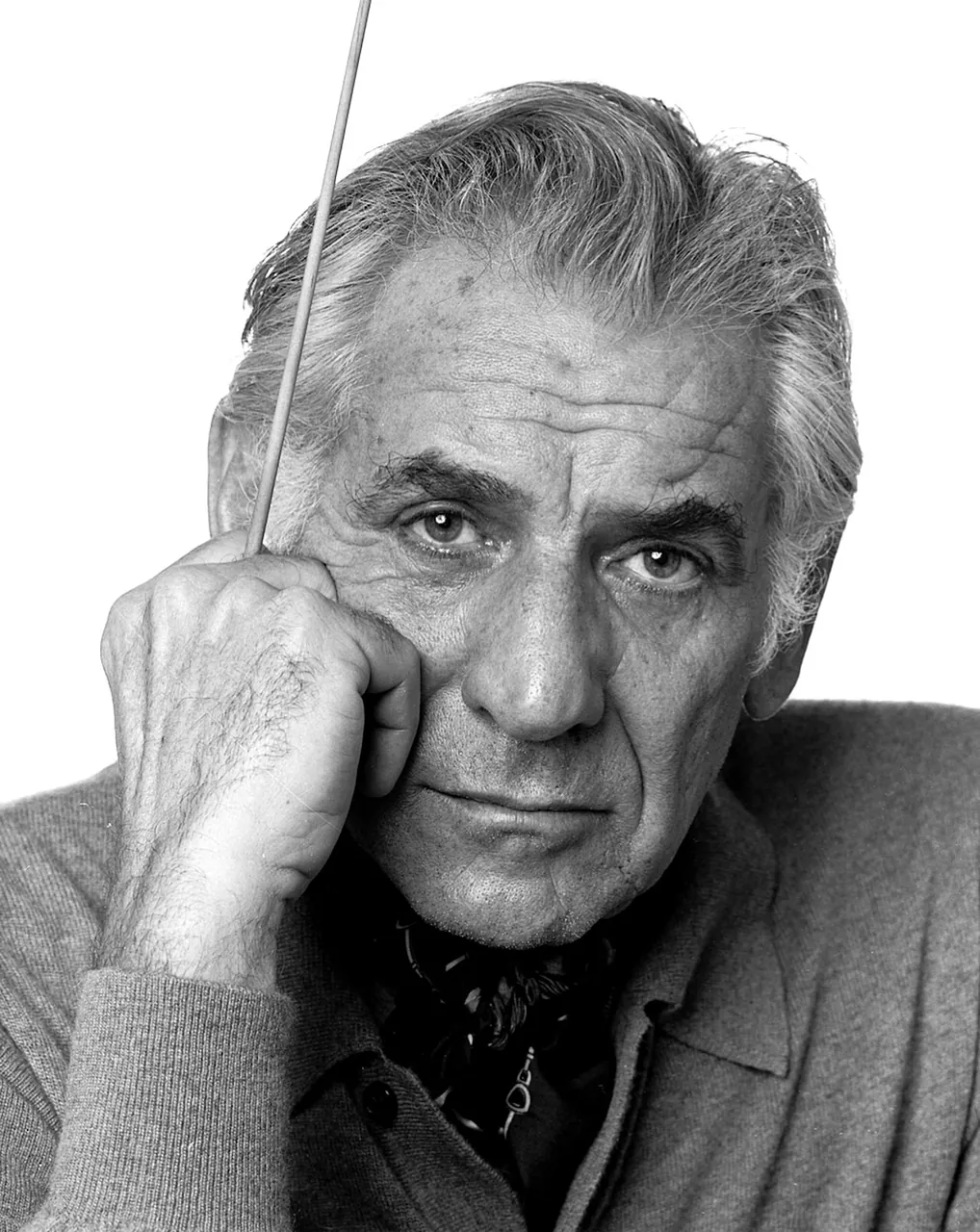 Leonard Bernstein, photo 1 of 2