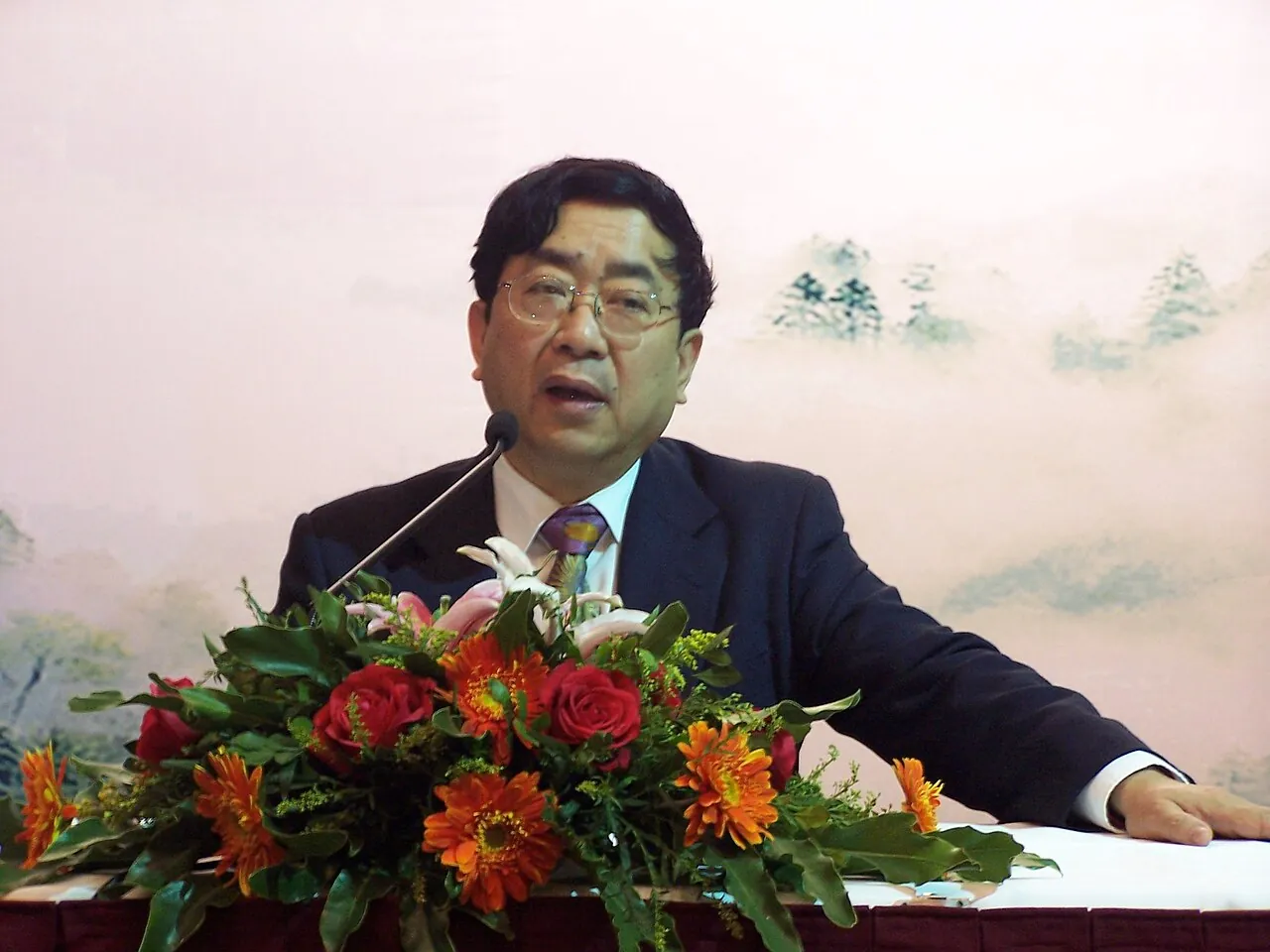 Yu Qiuyu, photo 1 of 1