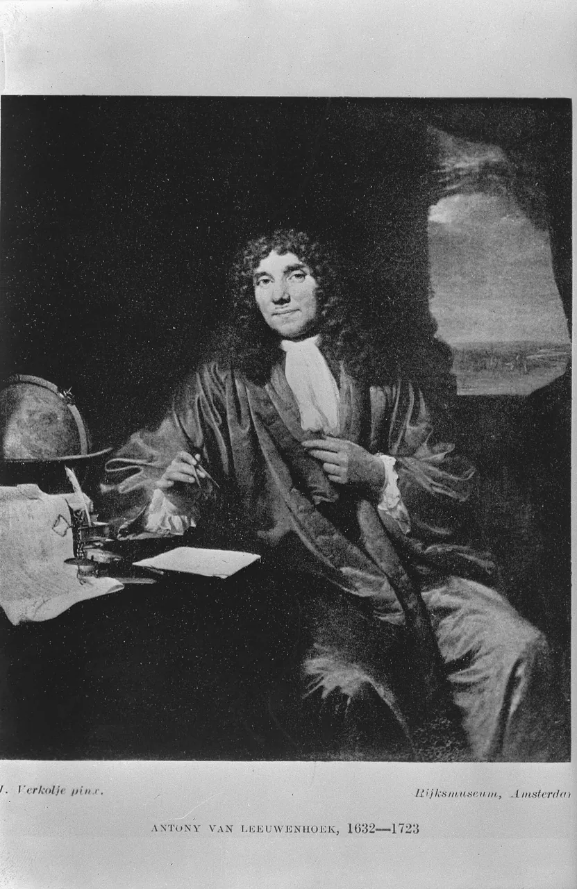 Antonie van Leeuwenhoek, photo 3 of 3