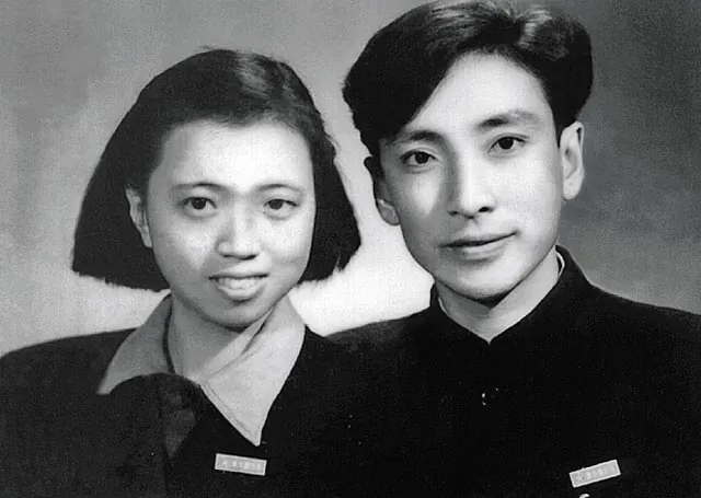 Liu Binyan, photo 1 of 1