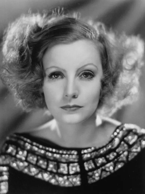 Greta Garbo, photo 1 of 3