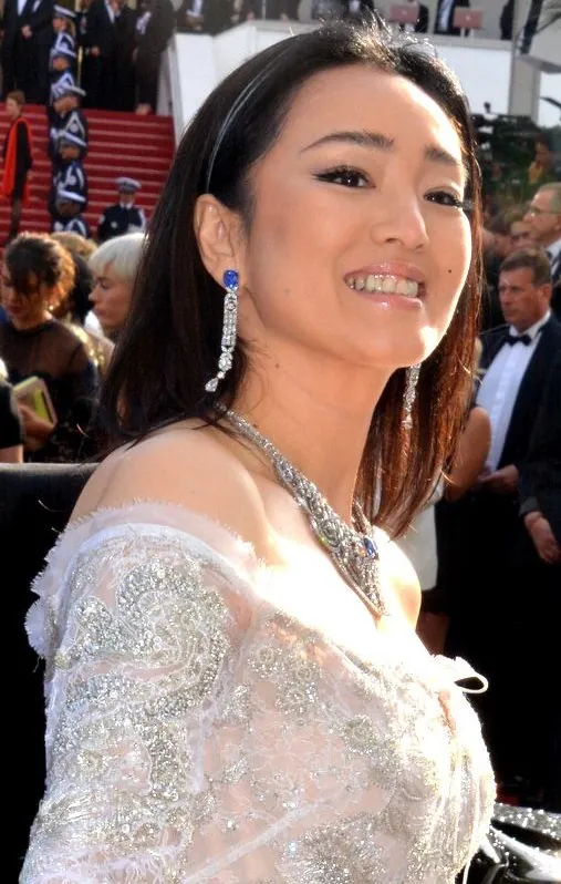 Gong Li, photo 1 of 2