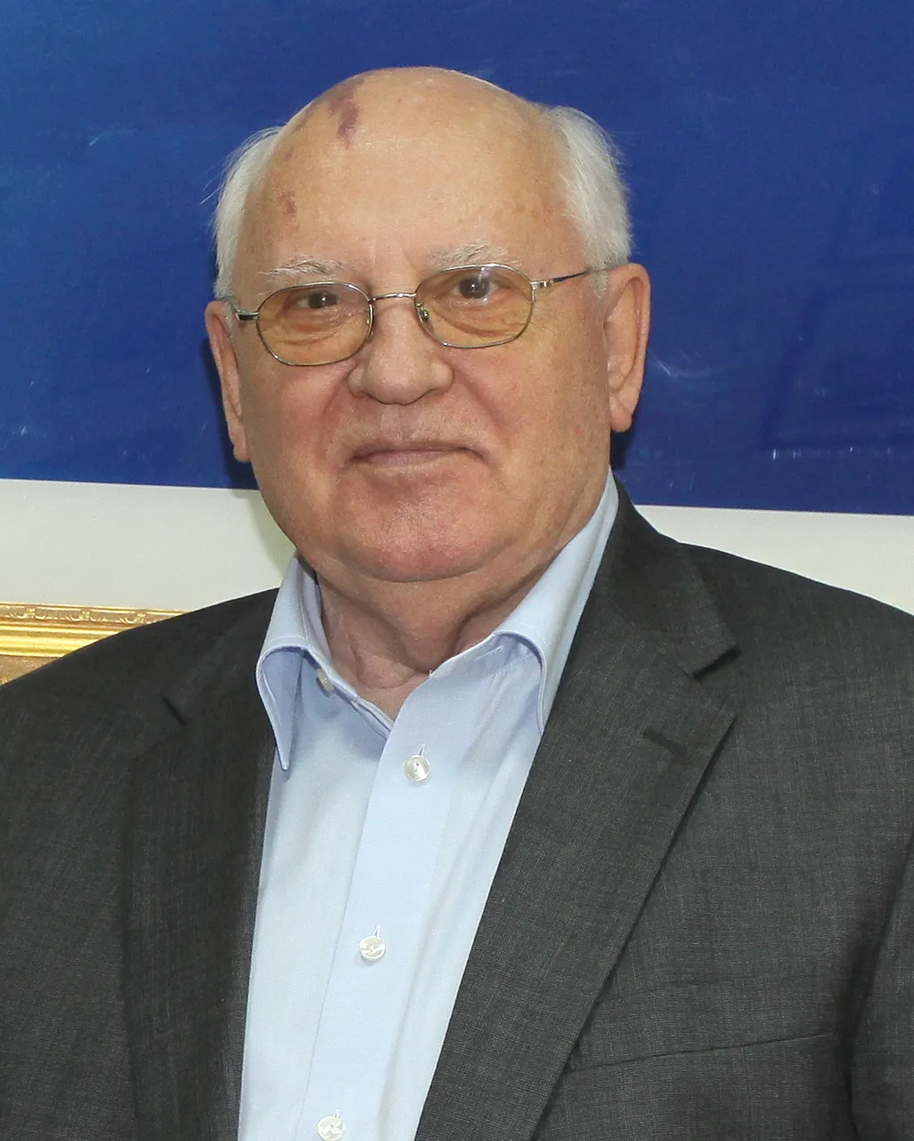 Mikhail Gorbachev, photo 3 of 3