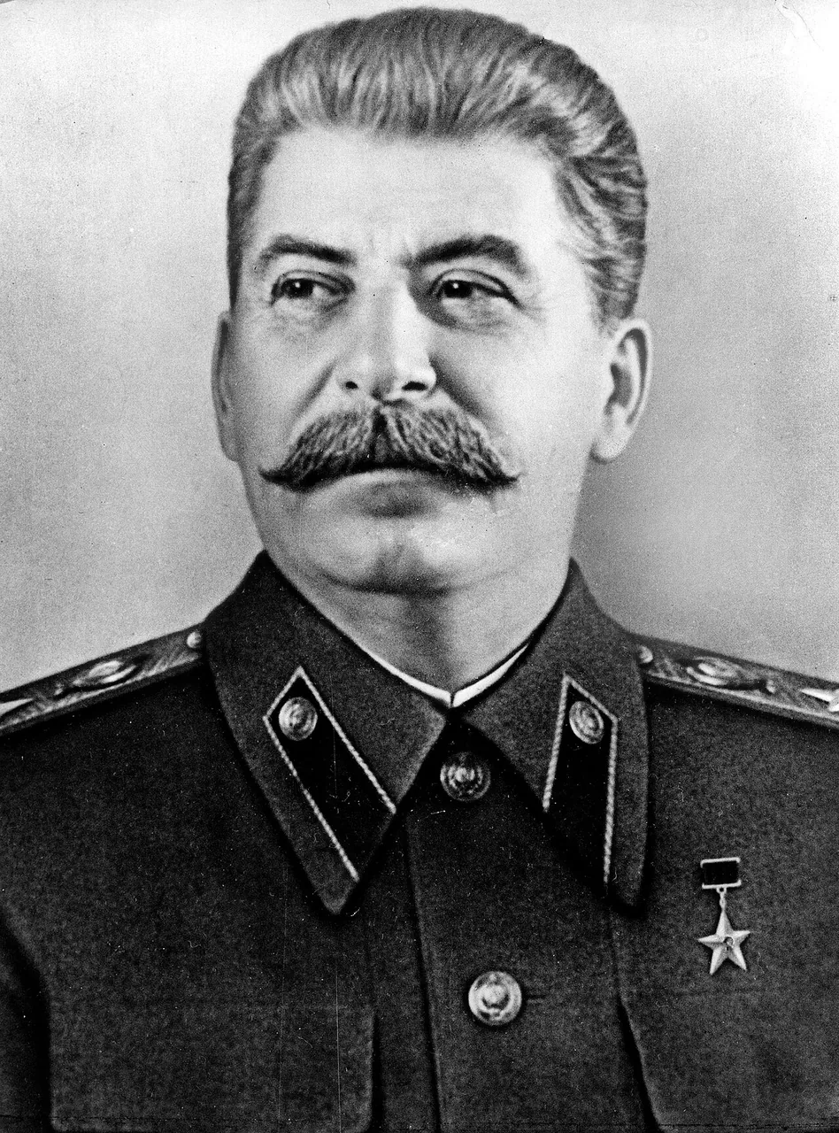 Joseph Stalin, photo 1 of 3