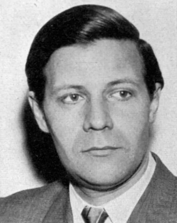 Helmut Schmidt, photo 2 of 2