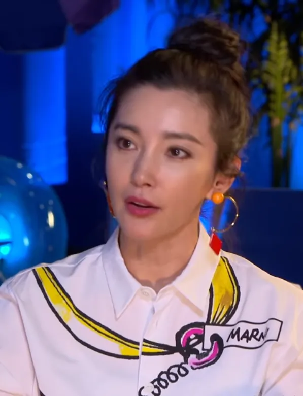 Li Bingbing, photo 2 of 3