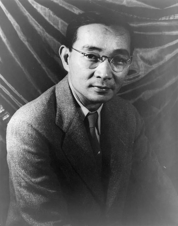 Lin Yutang, photo 1 of 2