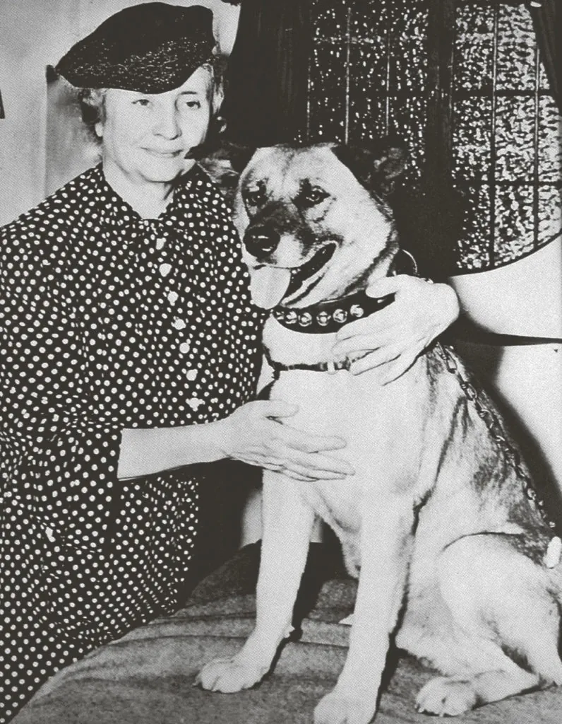 Helen Keller, photo 3 of 3