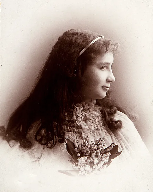 Helen Keller, photo 2 of 3