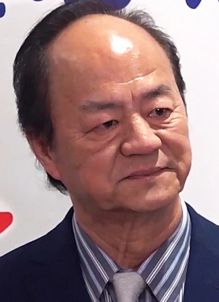 Ti Lung, photo 1 of 2