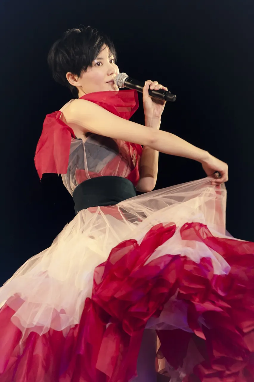 Faye Wong, photo 2 of 2