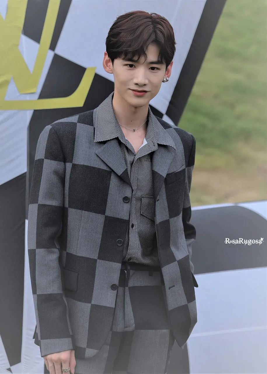 Bai Jingting, photo 2 of 2