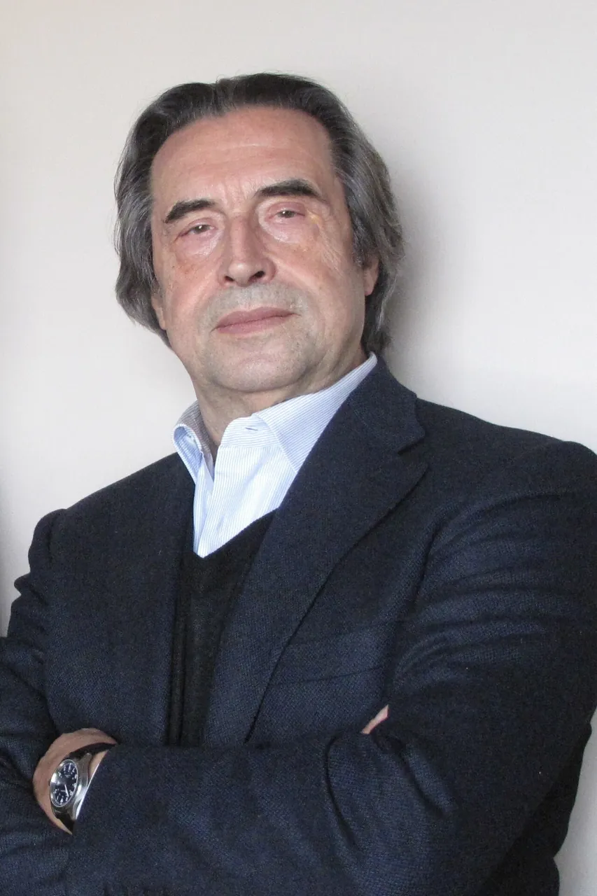 Riccardo Muti, photo 1 of 2