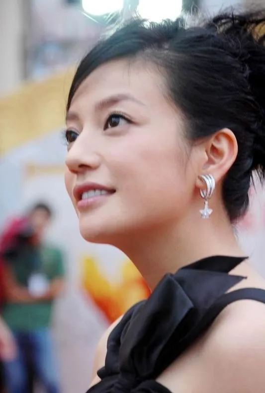 Zhao Wei, photo 2 of 2