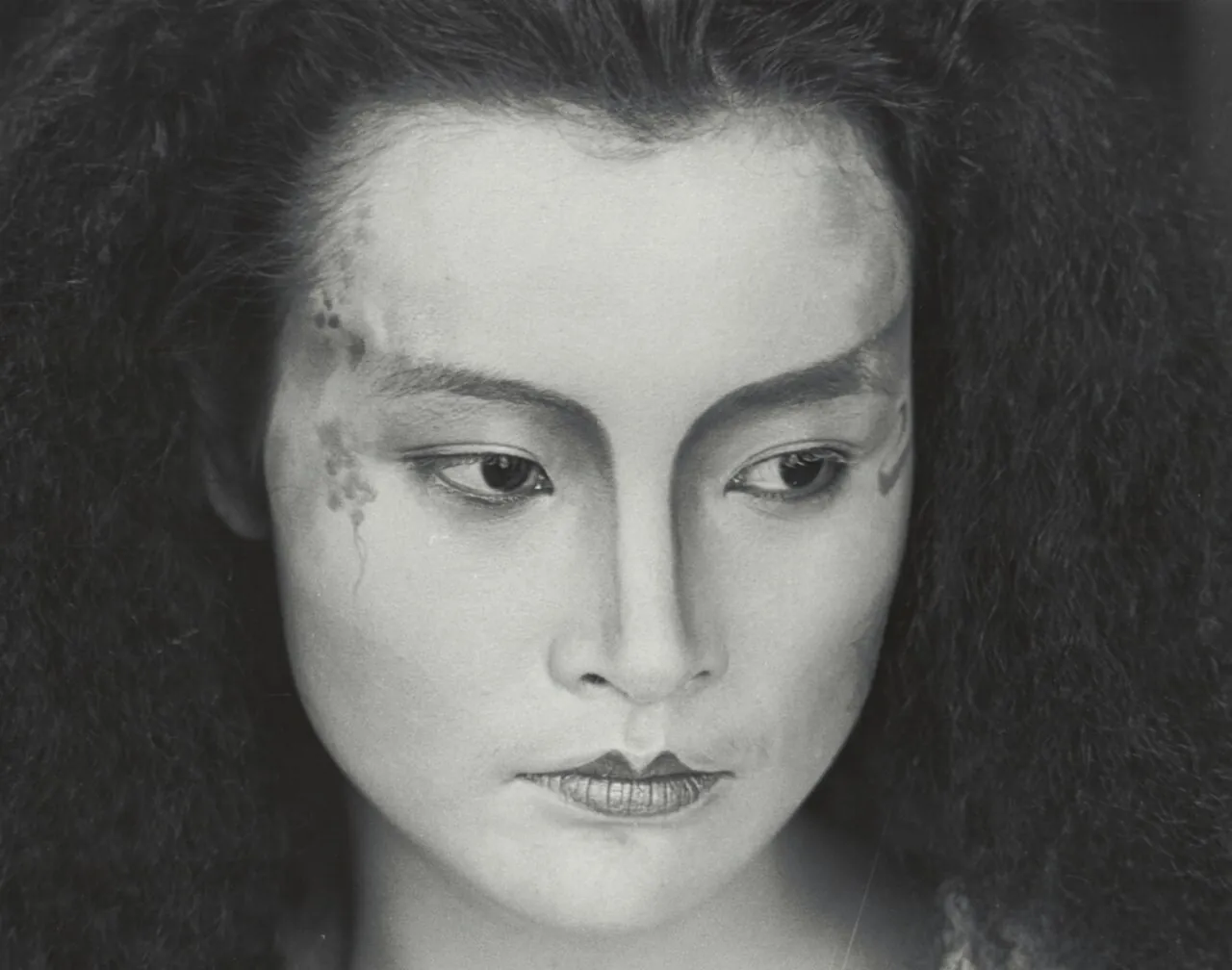 Joan Chen, photo 2 of 3