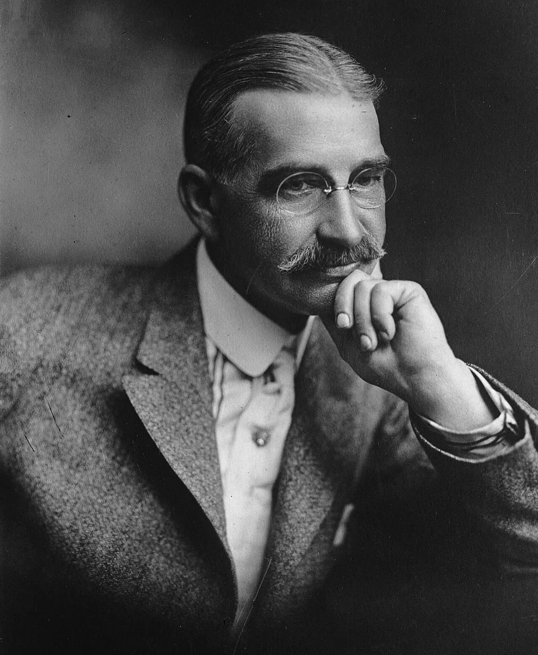 L. Frank Baum, photo 1 of 3