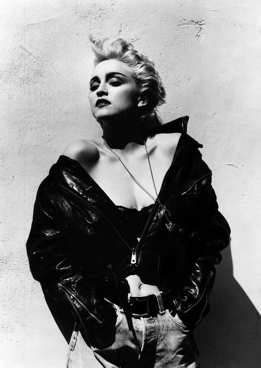 Madonna, photo 2 of 3